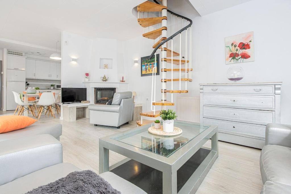Empurialola - Casa Todo Confort, Con Piscina, Cerca De La Playa Y Centro - 131 Empuriabrava Dış mekan fotoğraf
